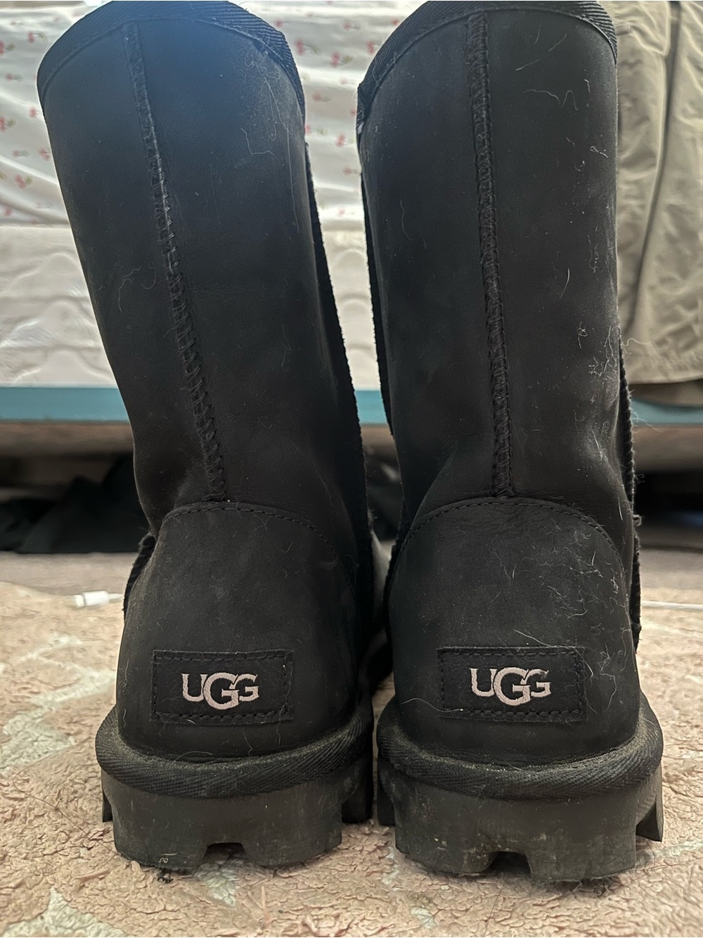 Suede UGGS Winter Boots - Picture 4 of 5